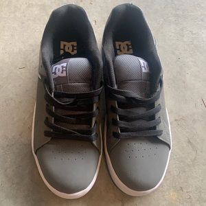 Brand new never worn DC shoes Men’s 9.5
